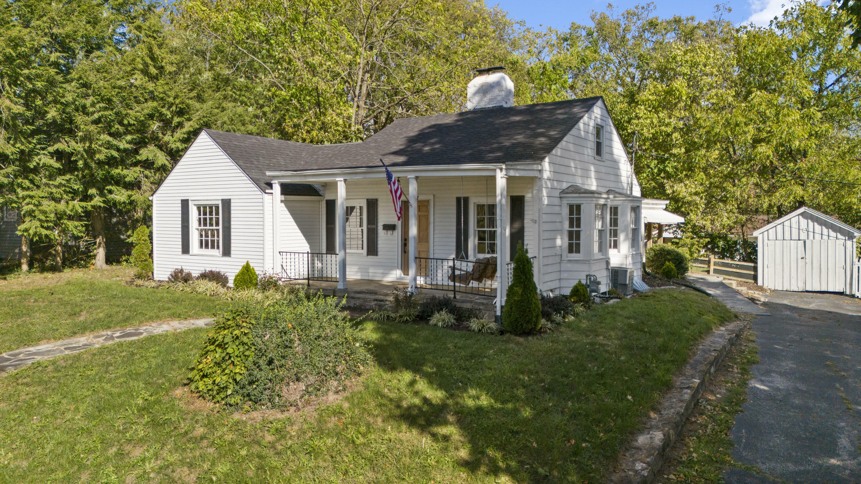 Property Photo:  197 Antwerp Avenue  KY 40353 