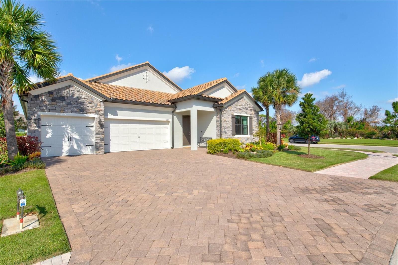 Property Photo:  7004 Highgate Lane  FL 34202 