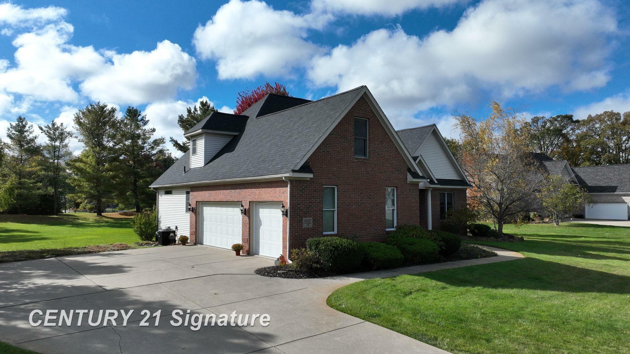 Property Photo:  4507 Loon Harbor Lane  MI 48451 