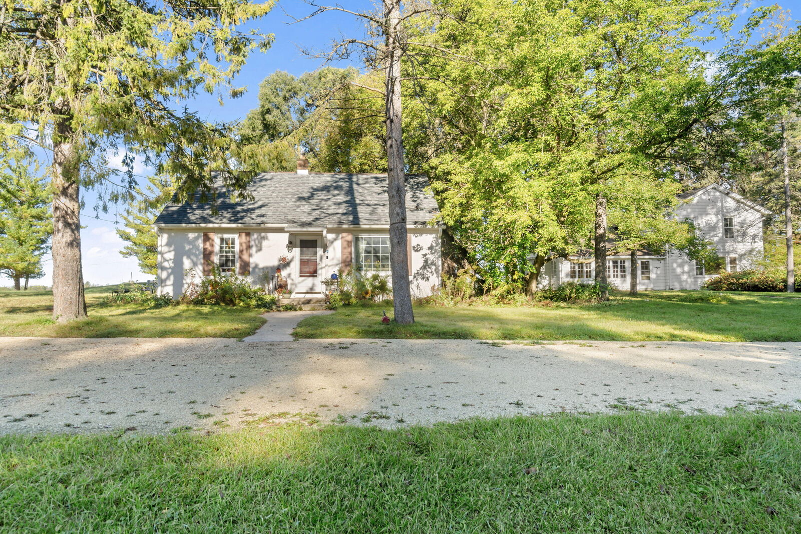 Property Photo: 1835 Washington Ave WI 53012