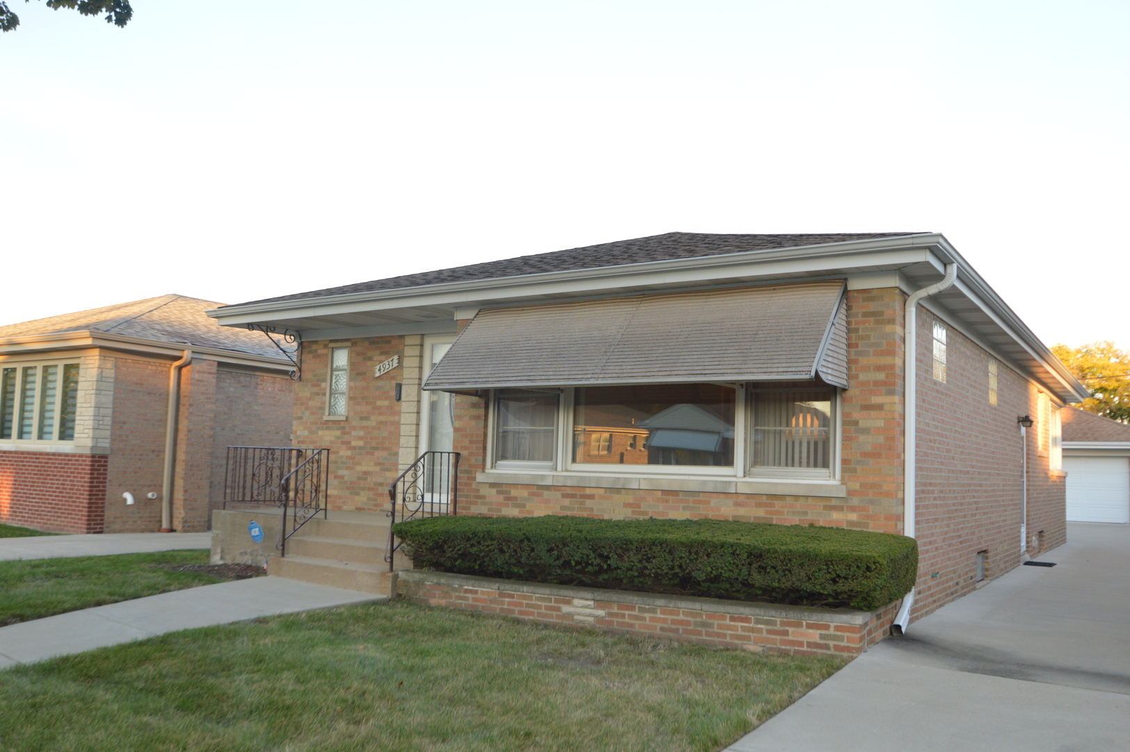 Property Photo:  4937 N Rutherford Avenue  IL 60656 