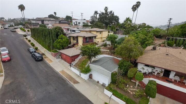 Property Photo: 1862 Del Paso Avenue CA 90032