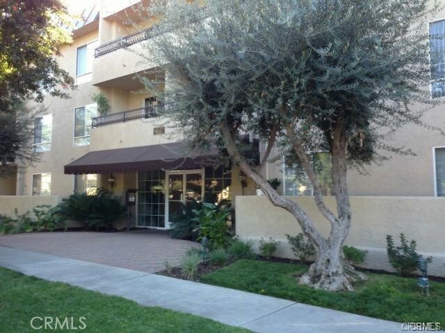 Property Photo:  4647 Willis Avenue 224  CA 91403 