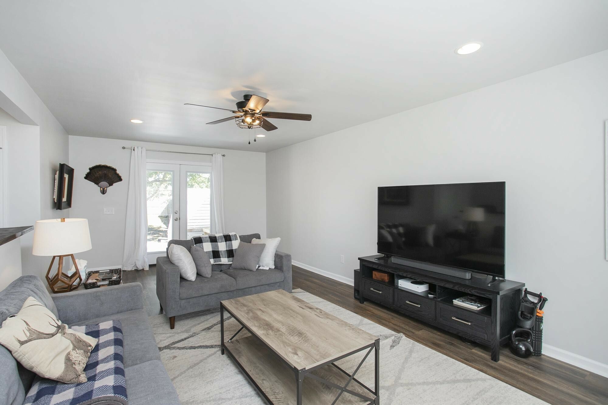 Property Photo:  205 Garner Ave  TN 37115 