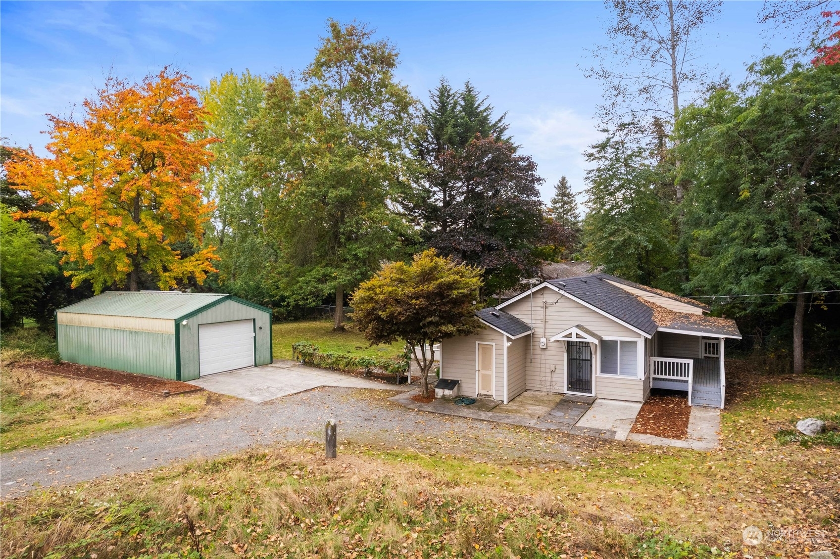 Property Photo:  24028 135th Avenue SE  WA 98042 