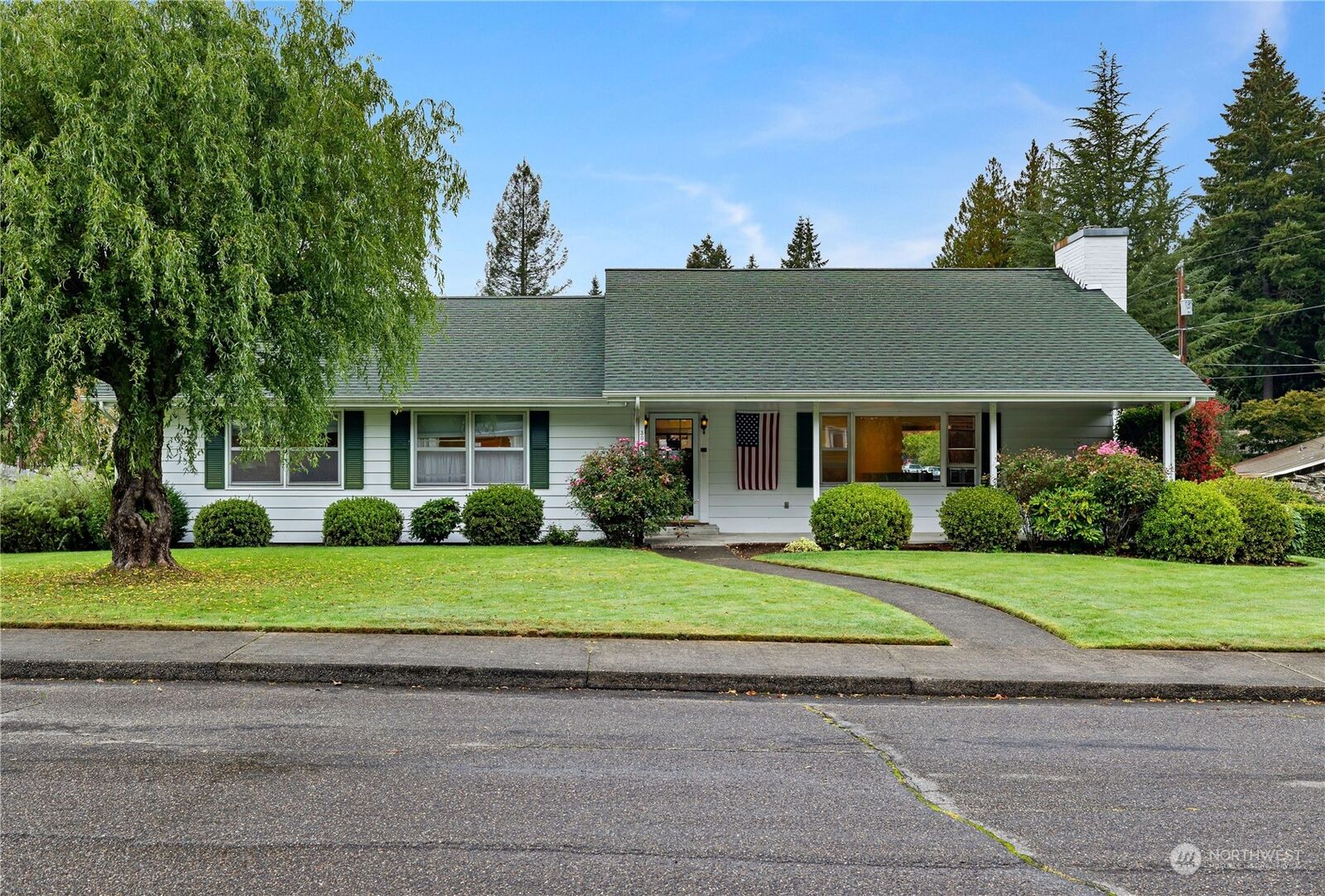 Property Photo:  3044  Edgewood Drive SE  WA 98501 
