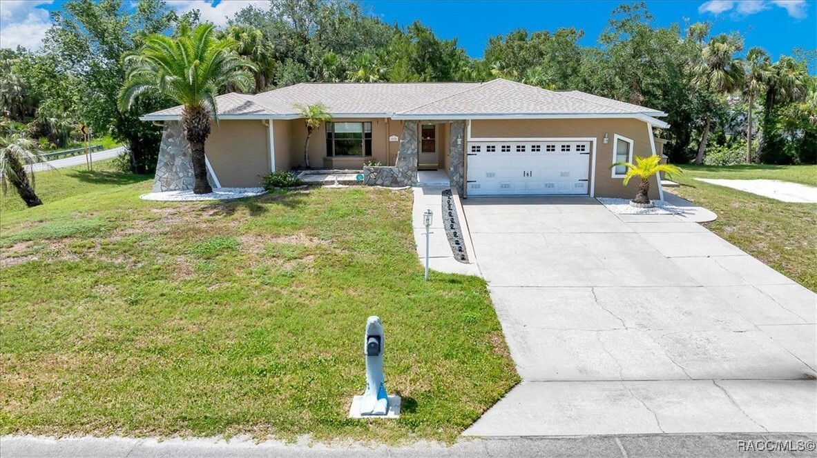 Property Photo: 10741 W Pine Bark Lane FL 34429