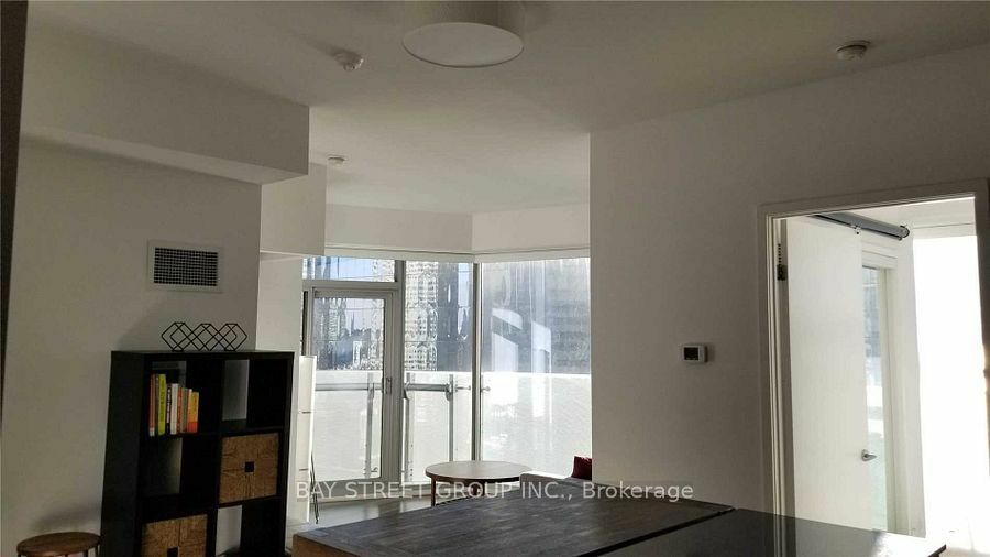 Property Photo:  14 York St 2602  ON M5J 0B1 