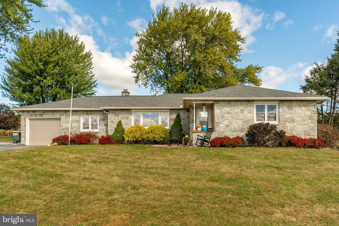 Property Photo:  1230 Steinmetz Road  PA 17578 