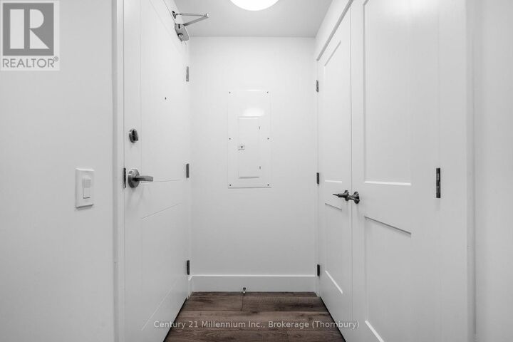 Property Photo: 4 Kimberly Lane 207 ON L9Y 5B4