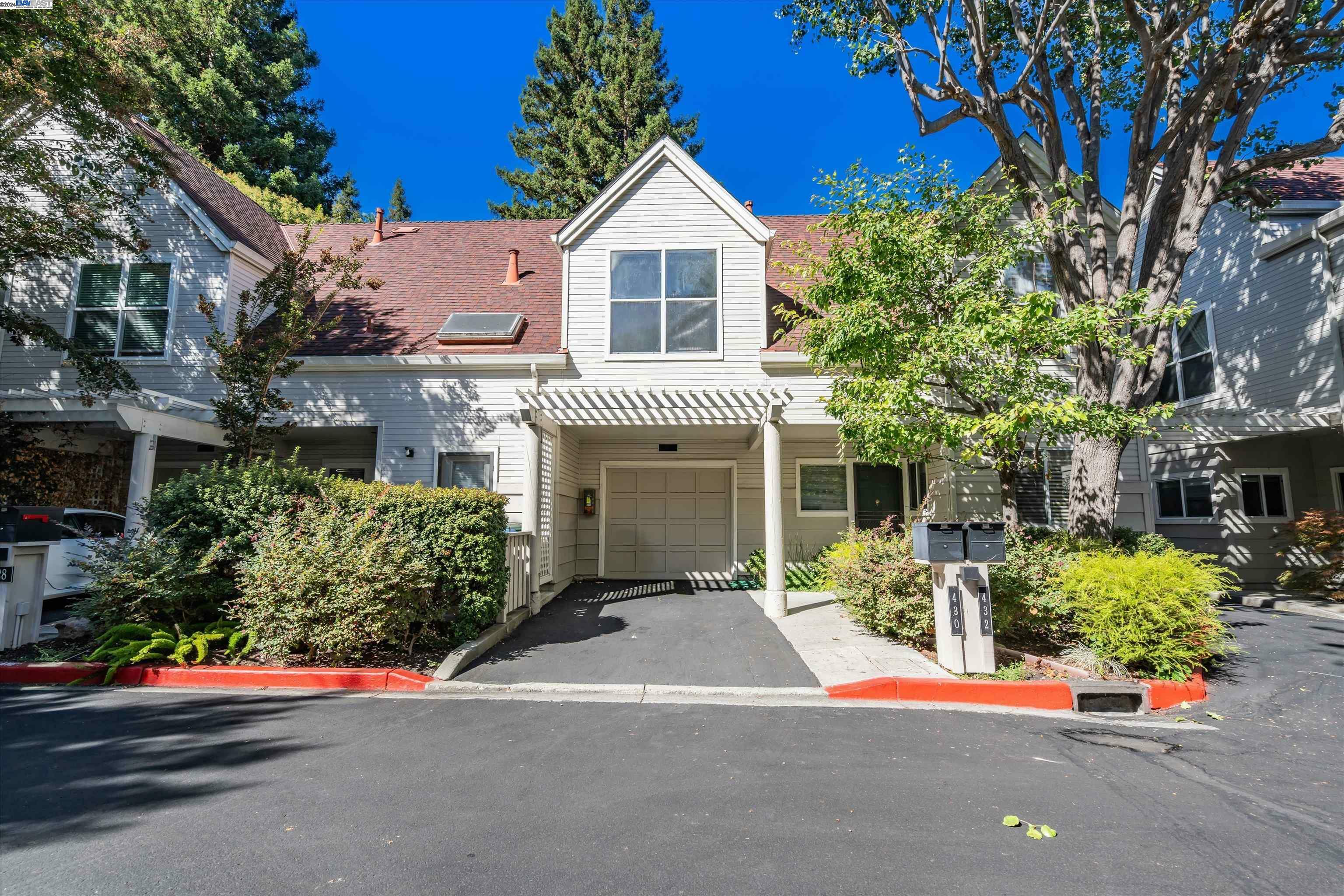 Property Photo:  430 Medoc Ct.  CA 94043 