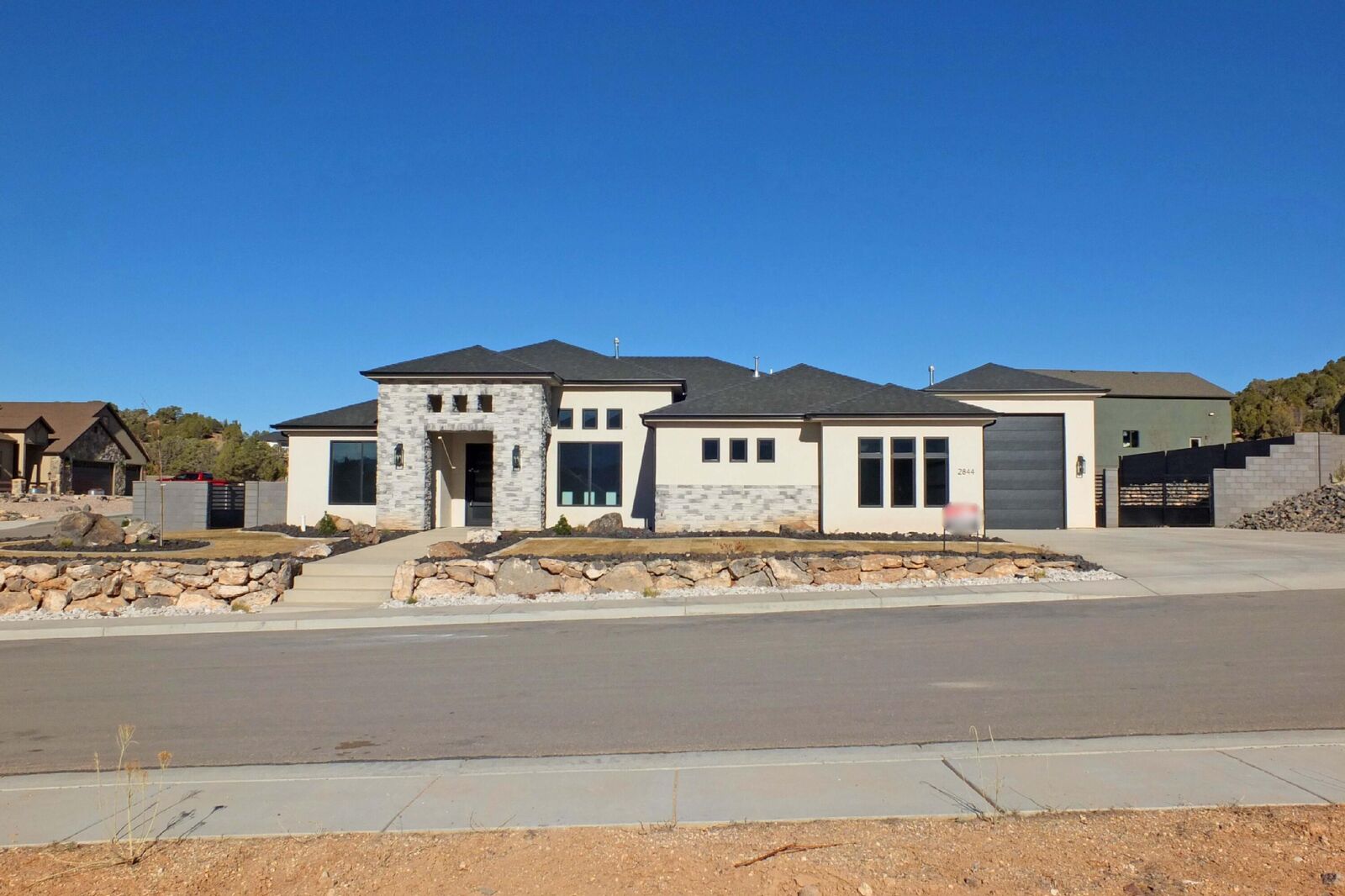 Property Photo: 2844 W Oak Springs Rd S UT 84720