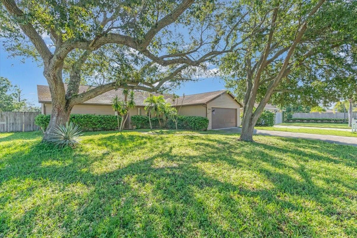 Property Photo:  5151 Country Meadows Boulevard  FL 34235 