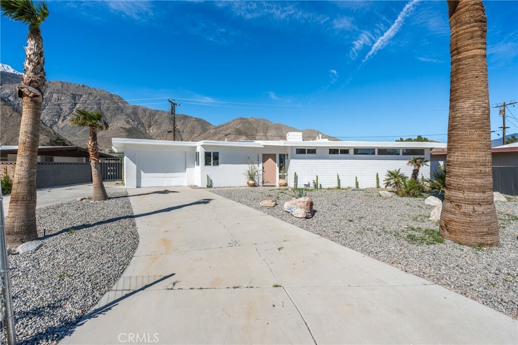 Property Photo:  22415 Fawnridge Drive  CA 92262 