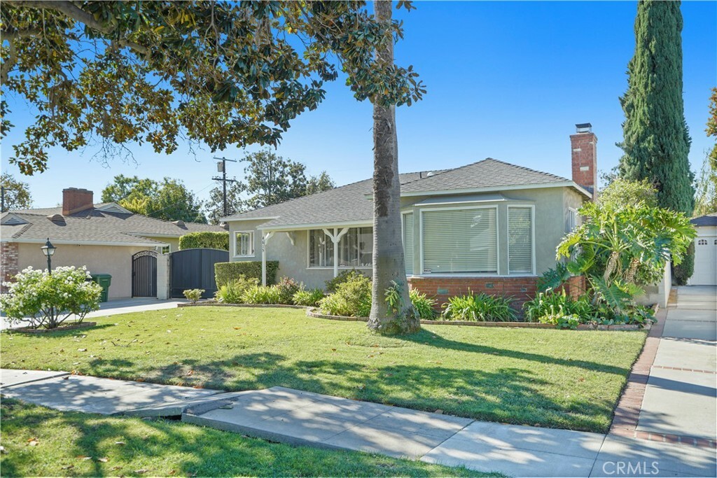 Property Photo:  4615 Sunnyslope Avenue  CA 91423 