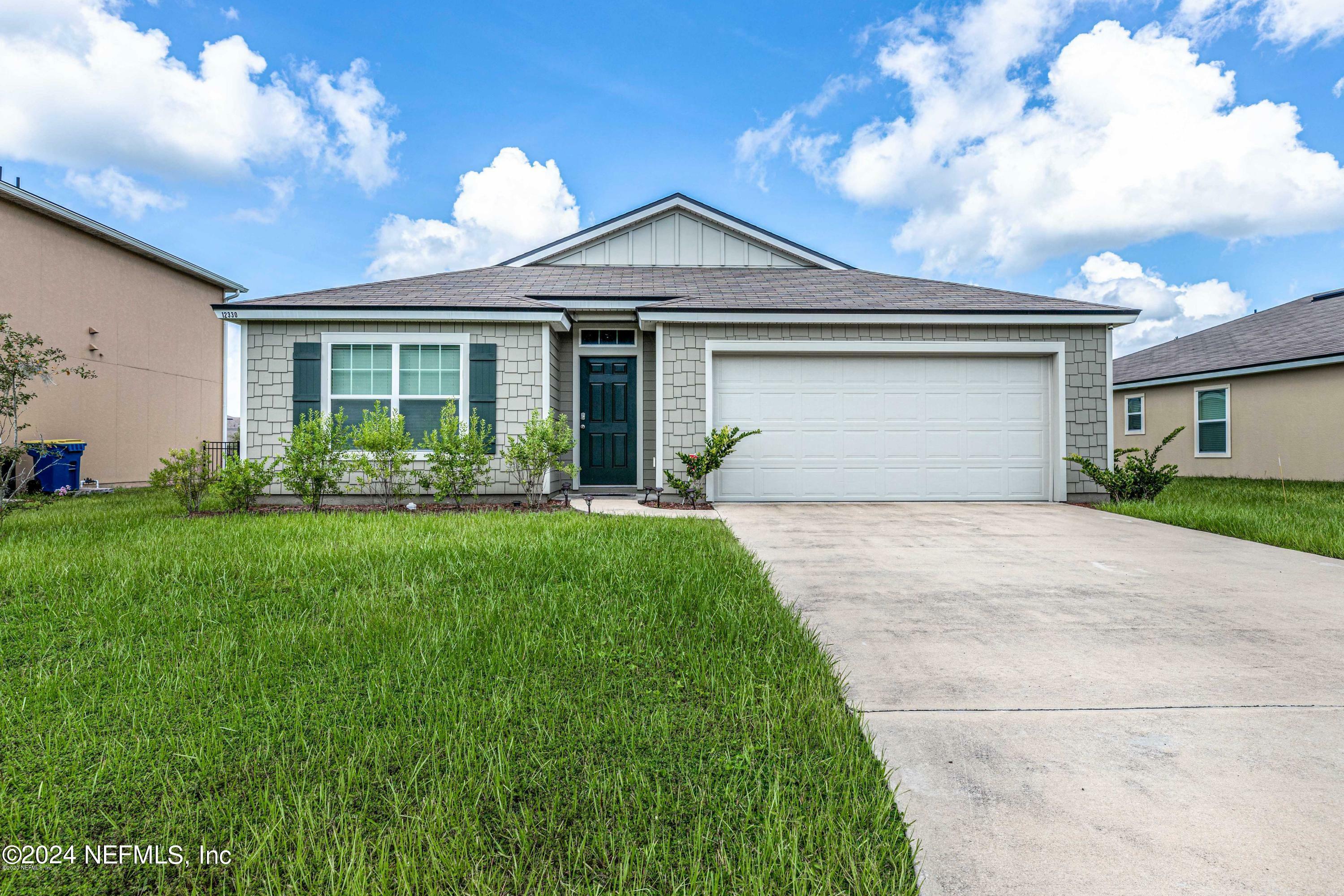 Property Photo:  12330 Glimmer Way  FL 32219 