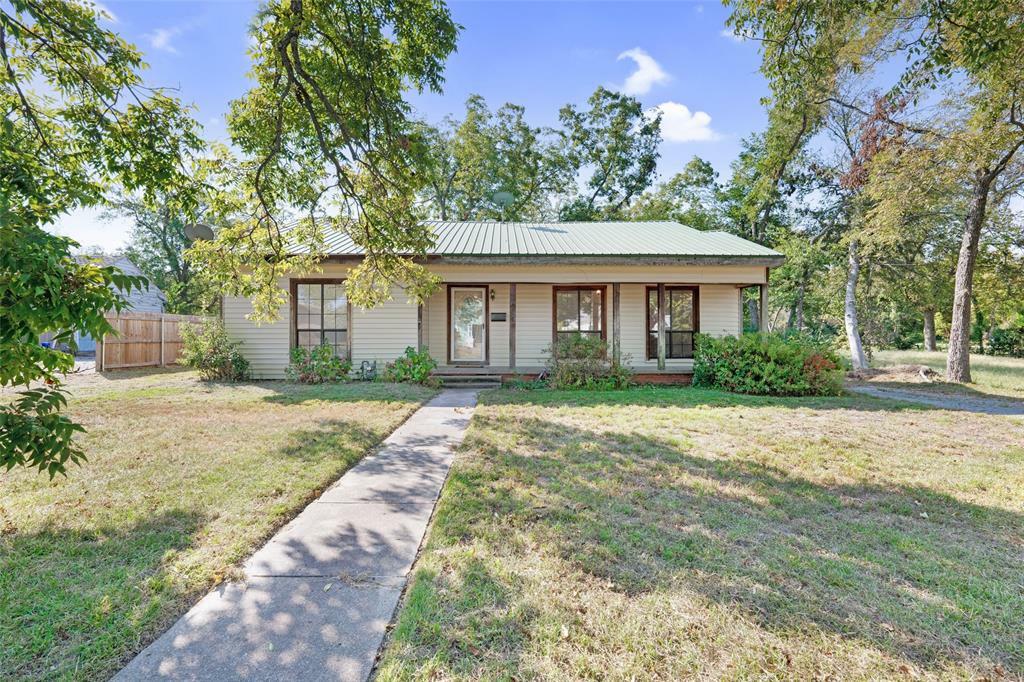 Property Photo:  714 Jefferson Street E  TX 75482 