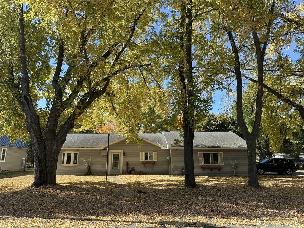 Property Photo:  105 14th Street SE  WI 54751 