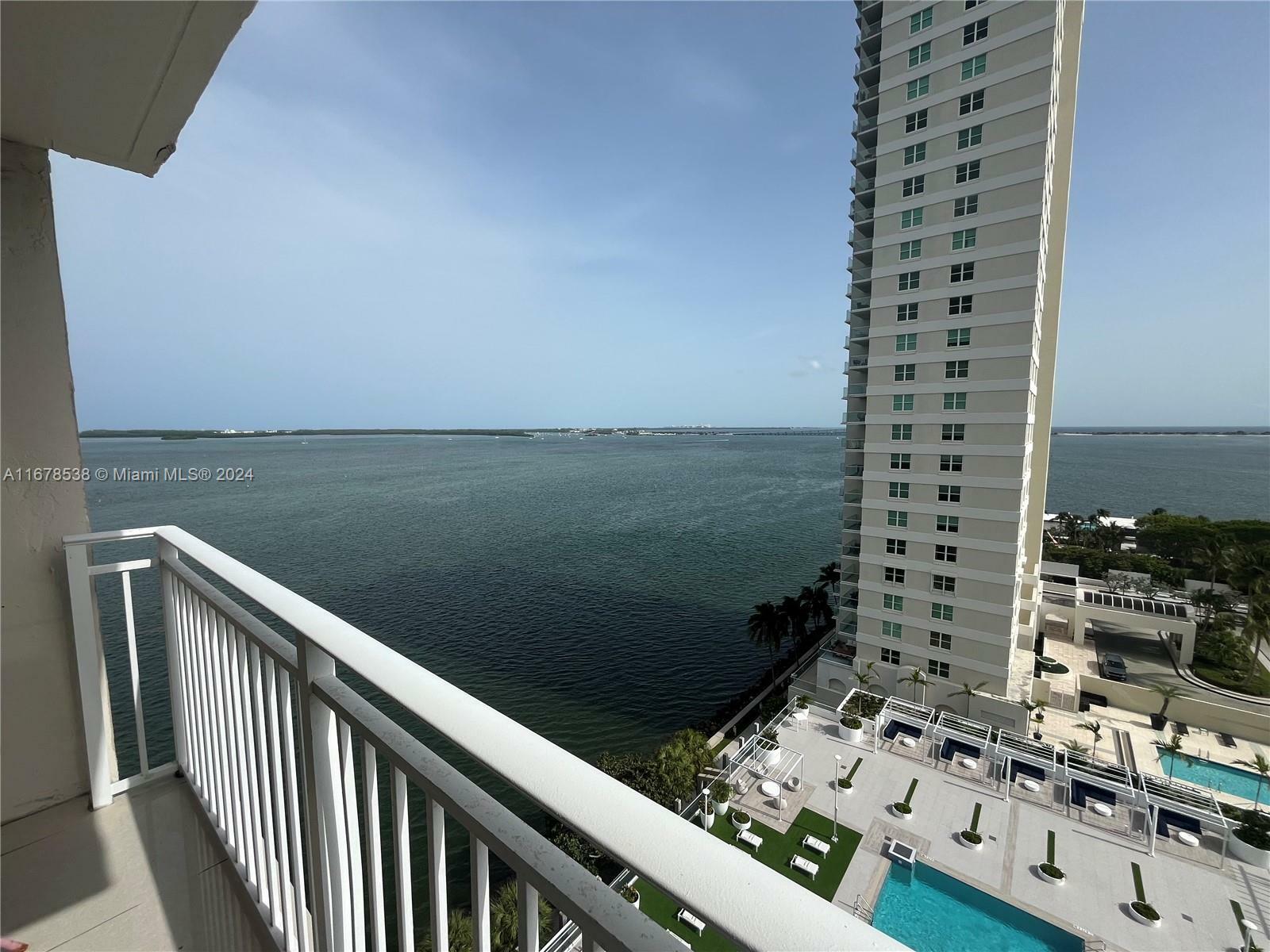 Property Photo:  770 Claughton Island Dr 1414  FL 33131 