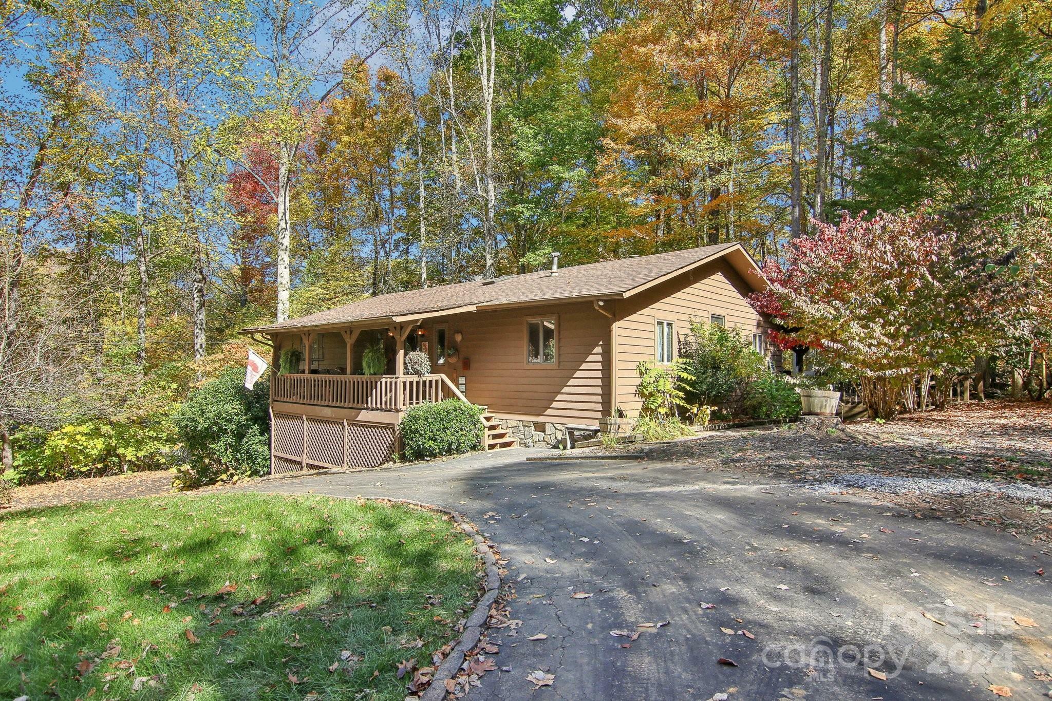 Property Photo:  255 Dogwood Drive  NC 28751 