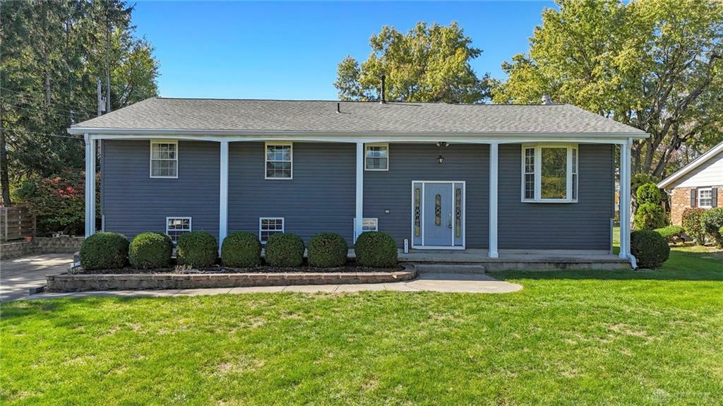 Property Photo: 3811 Greenbriar Drive OH 45324
