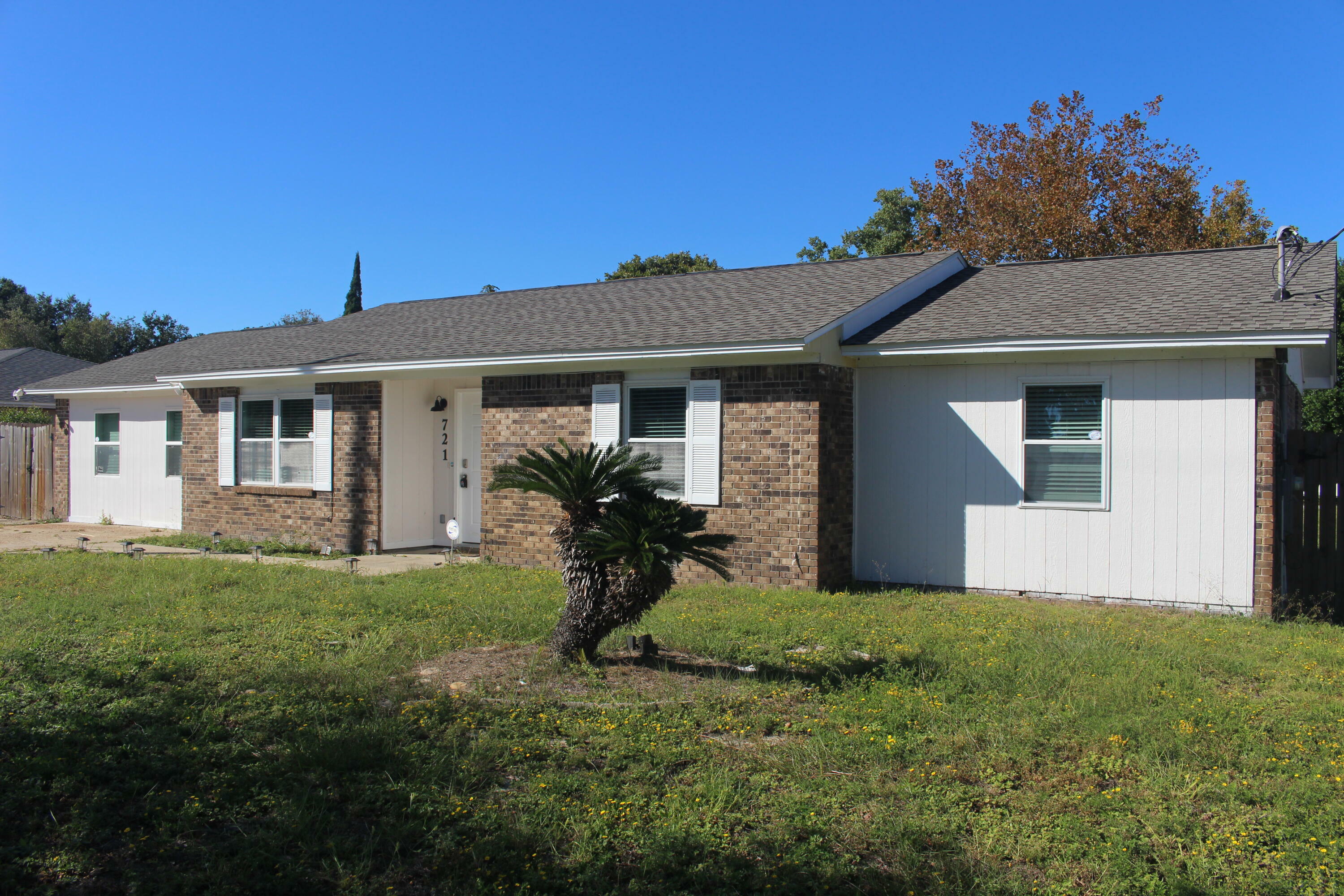 Property Photo:  721 Legion Drive  FL 32541 