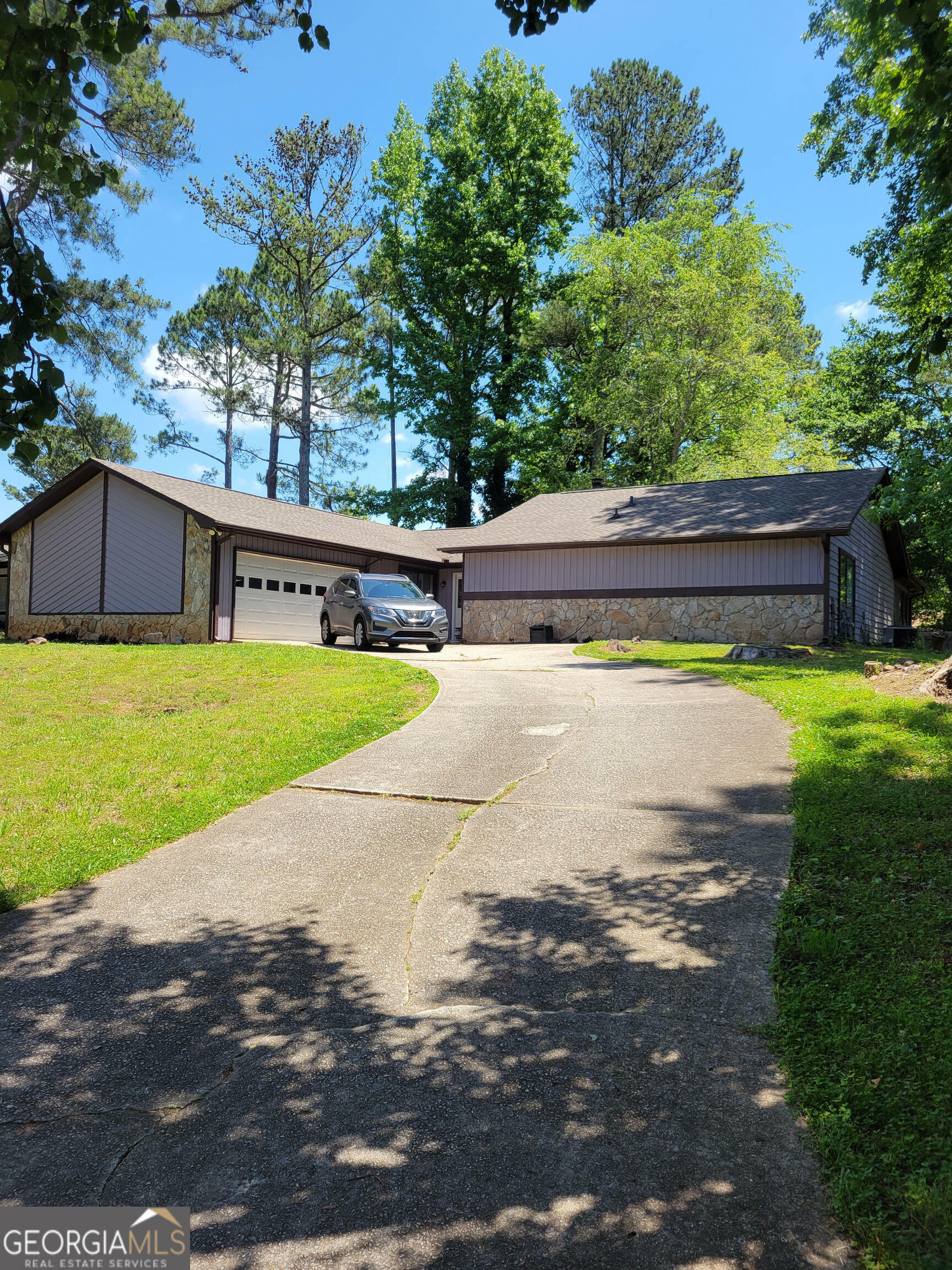 Property Photo:  5025 Stoney Point Circle  GA 30088 