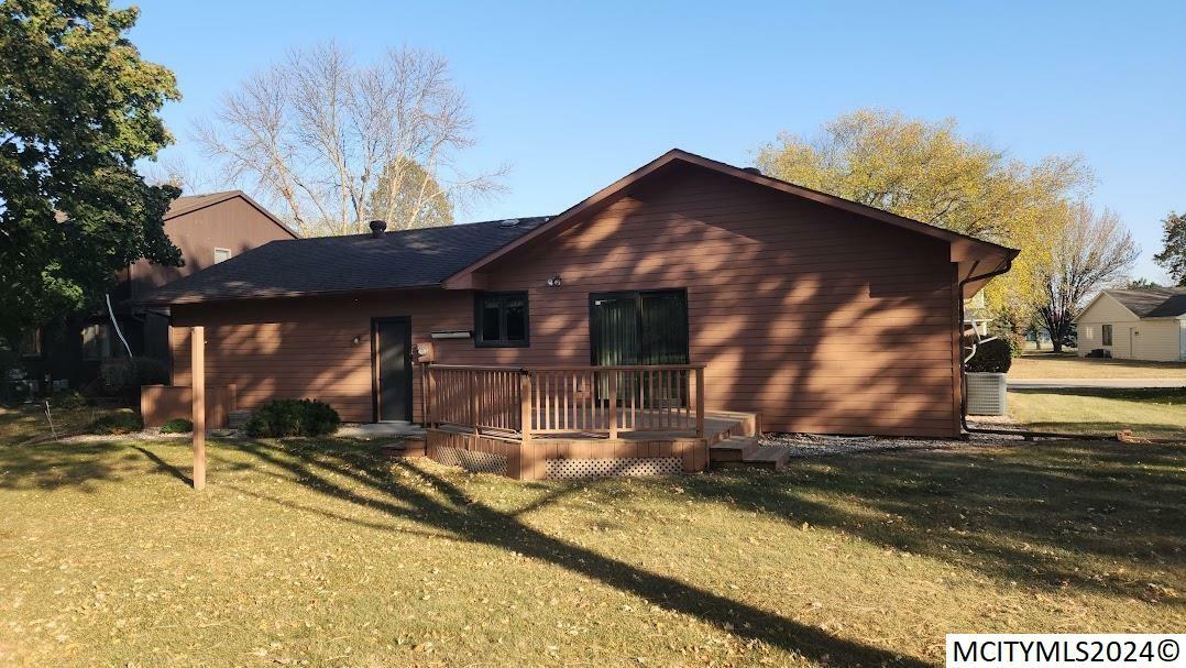 Property Photo:  4 Quarry Rd  IA 50401 