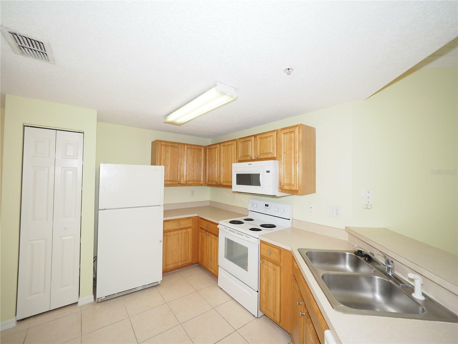 Property Photo:  5450 Bentgrass Drive 5-113  FL 34235 