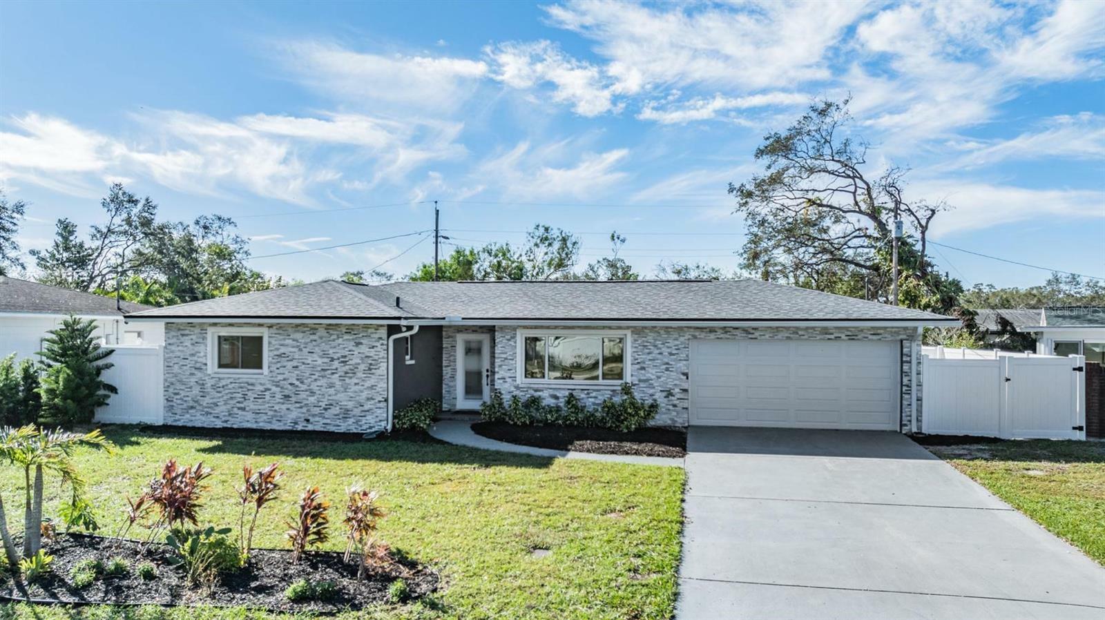 Property Photo:  11784 85th Avenue  FL 33772 