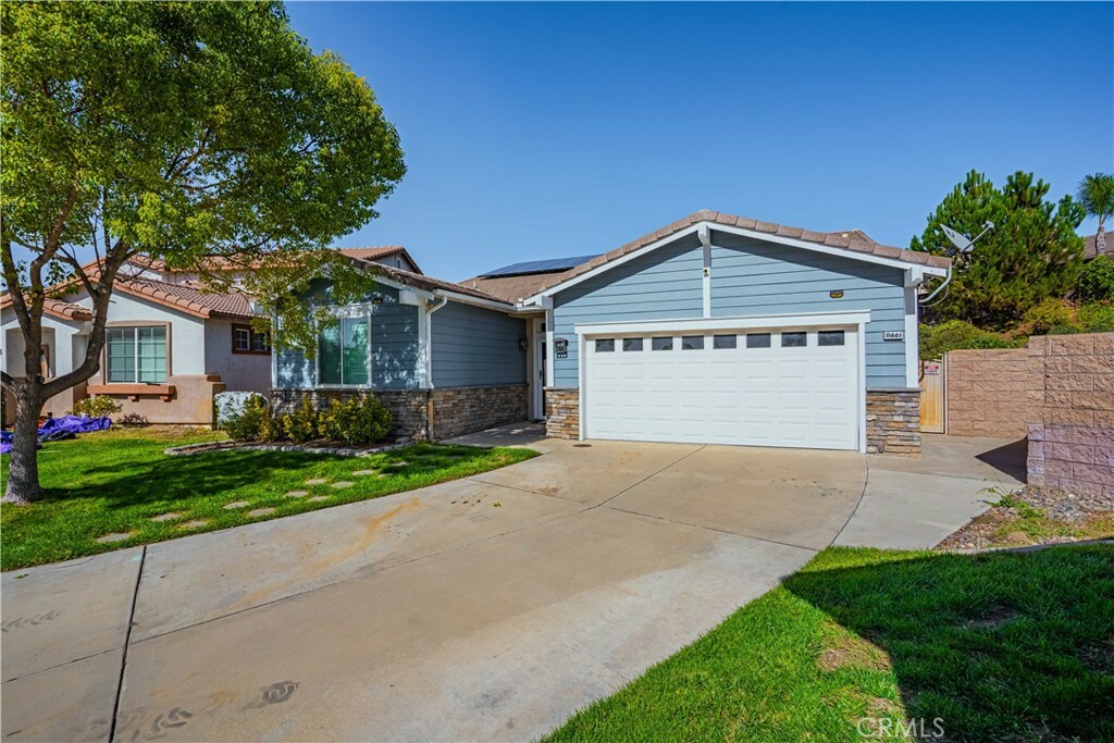 Property Photo:  11661 Minckler Circle  CA 92399 