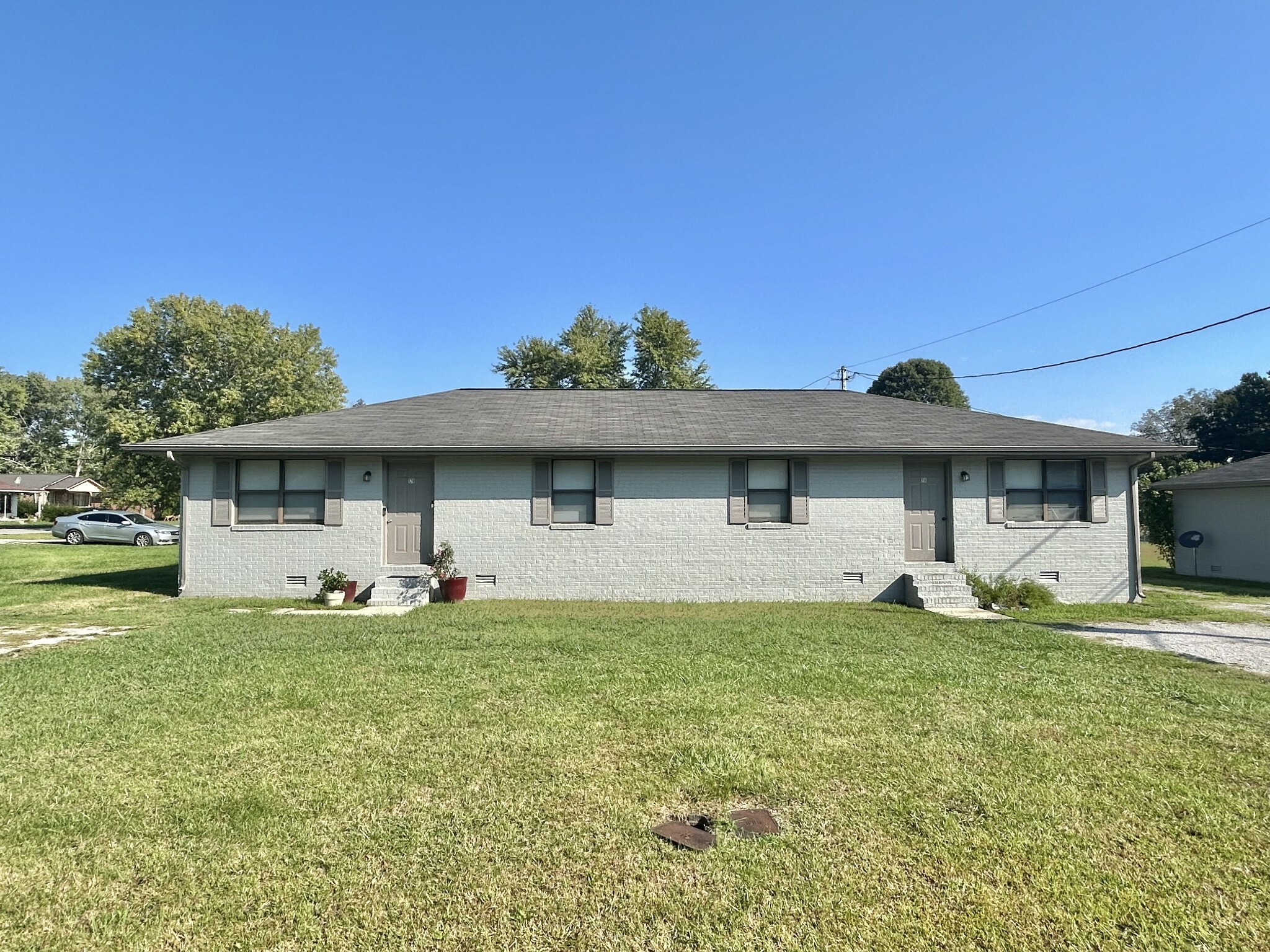 Property Photo:  923 Oak St  TN 37355 