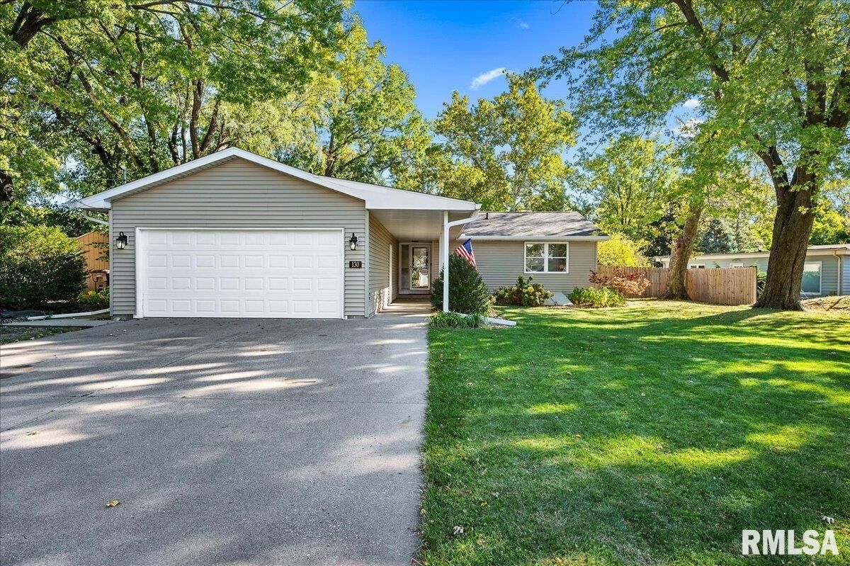Property Photo: 130 E High Point Road IL 61614