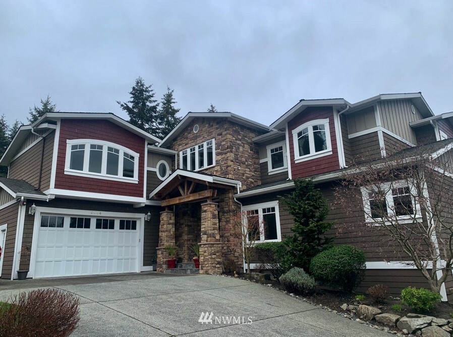 Property Photo:  9444 SE 52 Street  WA 98040 