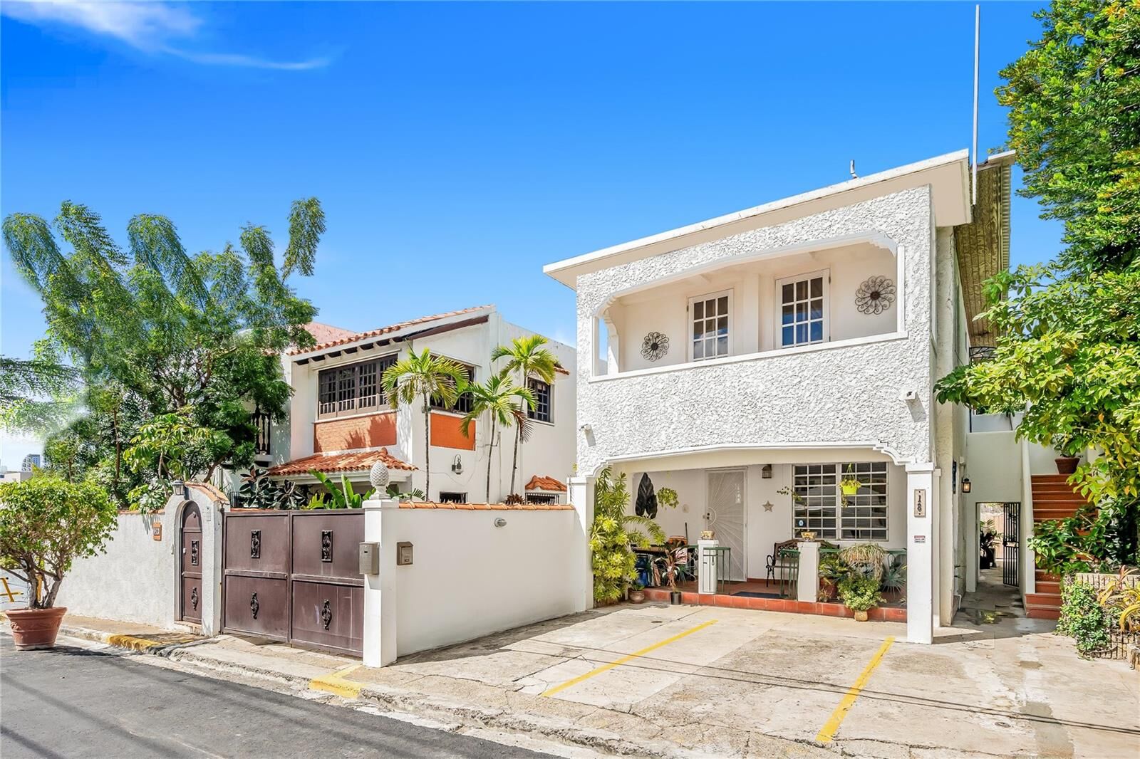 Property Photo:  18 &Amp 20 Calle Yardley Place  PR 00911 