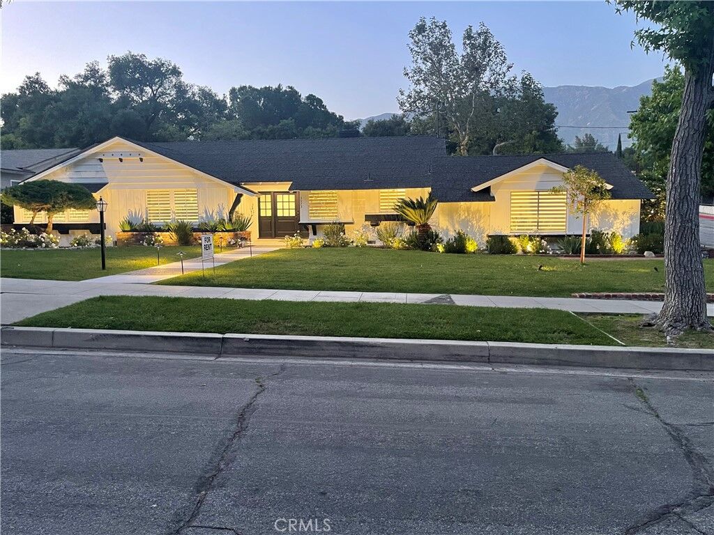 Property Photo:  3973 El Lado Drive  CA 91214 