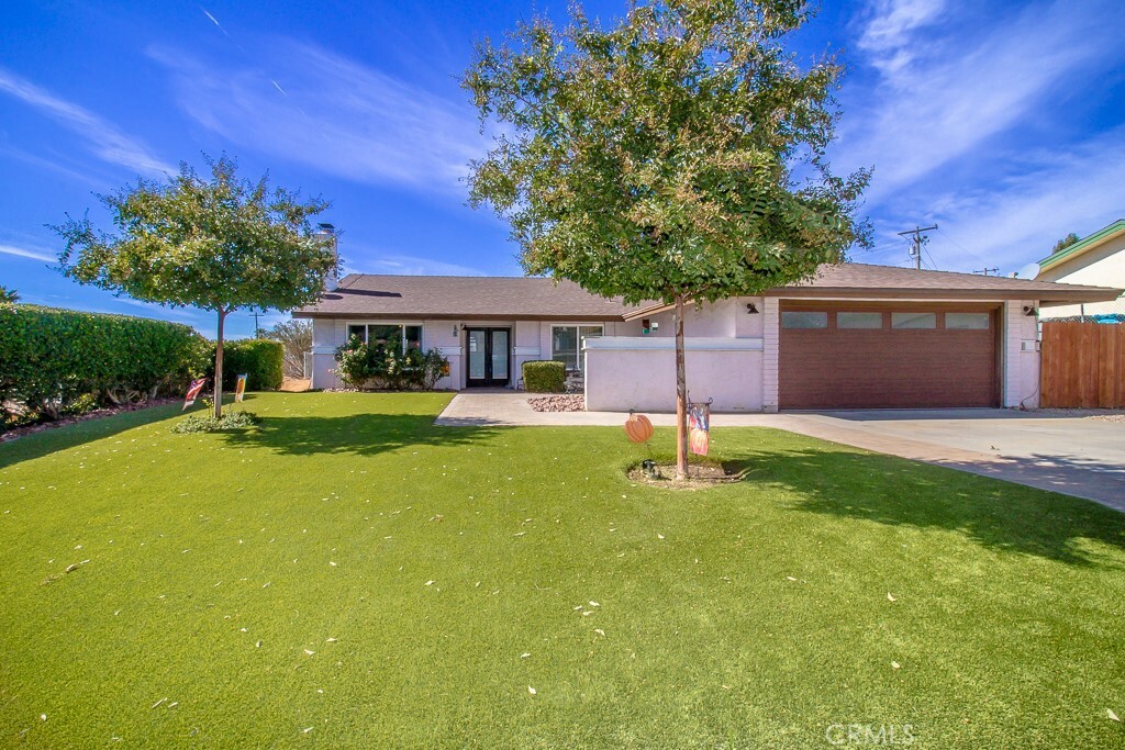 Property Photo:  1262 Lone Star Court  CA 92320 