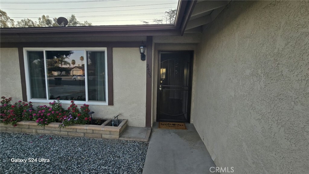 Property Photo: 2405 El Rancho Circle CA 92545