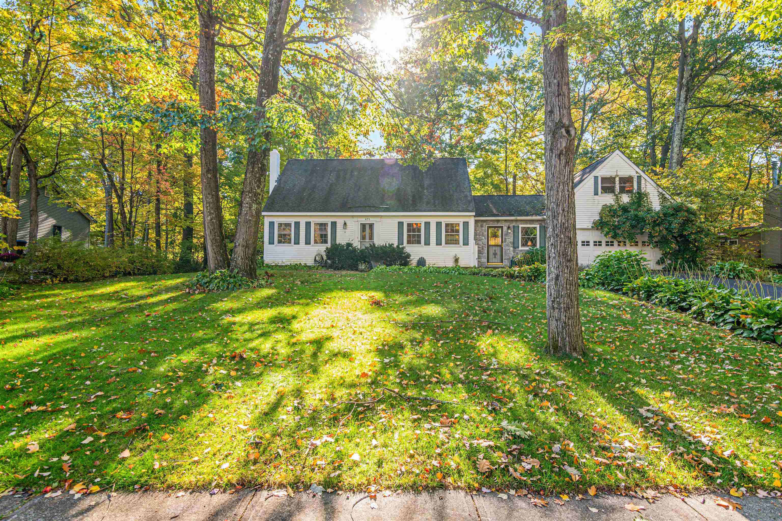 Property Photo:  423 Oak Circle  VT 05446 