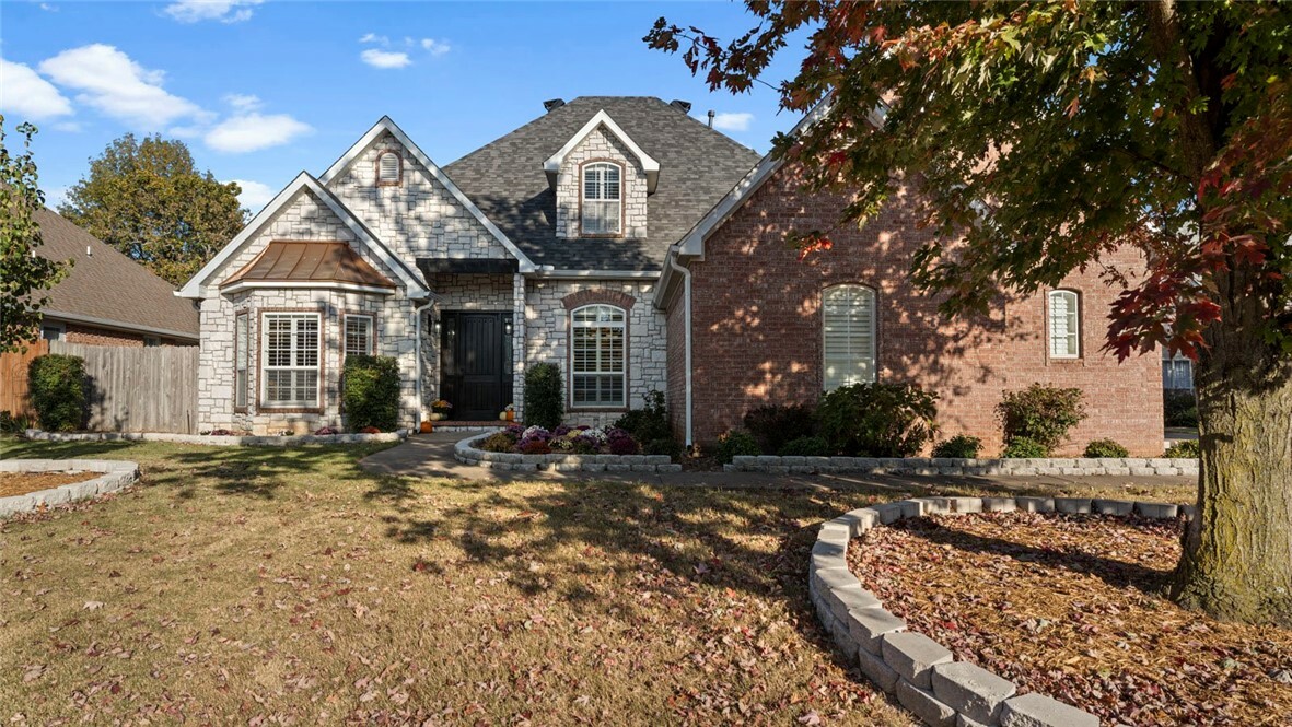 Property Photo:  5605 Legacy Drive  AR 72758 