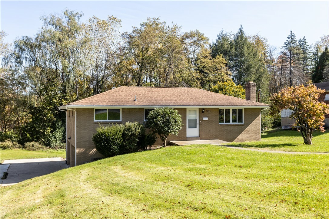 Property Photo:  1815 Rose Arbor Ave  PA 15207 