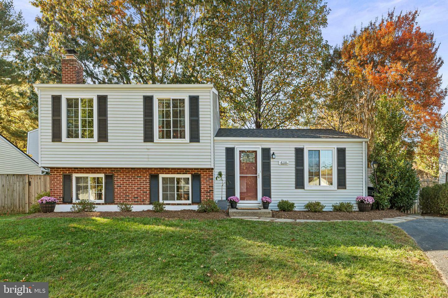 Property Photo:  6110 Wilmington Drive  VA 22015 