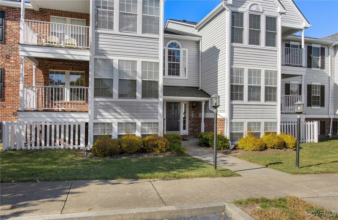 Property Photo:  10213 Wolfe Manor Court 608  VA 23060 