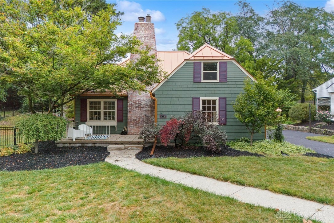 Property Photo: 710 Riverside Drive OH 45504