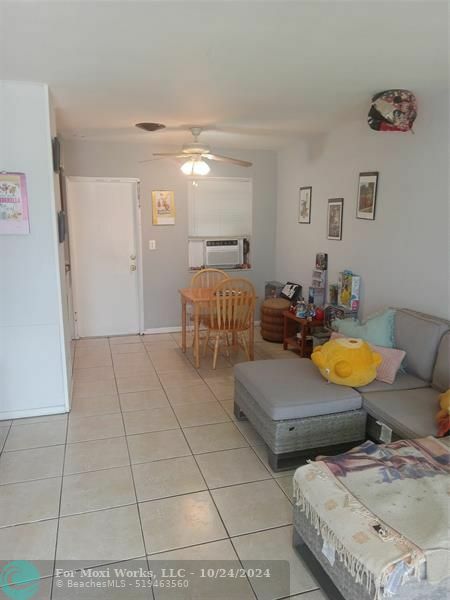 Property Photo:  2901 Jackson St 9  FL 33020 