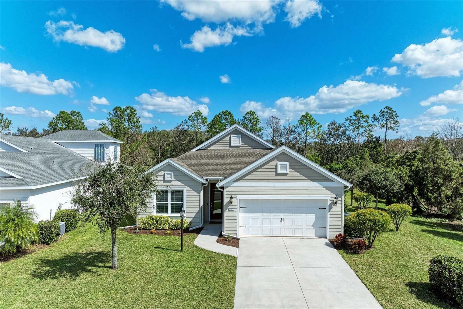 Property Photo:  1312 Thornbury Drive  FL 34219 