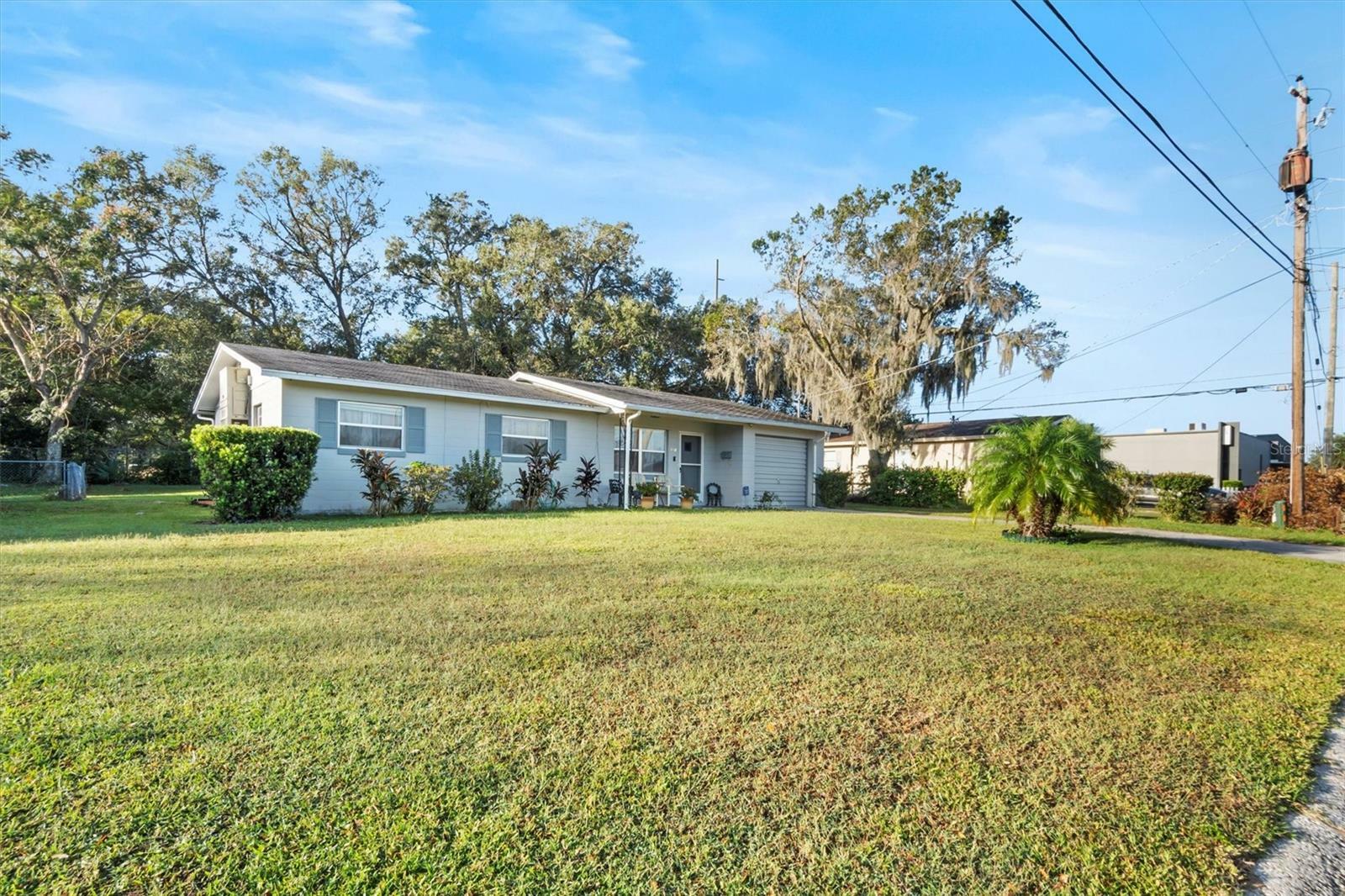 Property Photo:  2221 W Pilaklakaha Avenue  FL 33823 