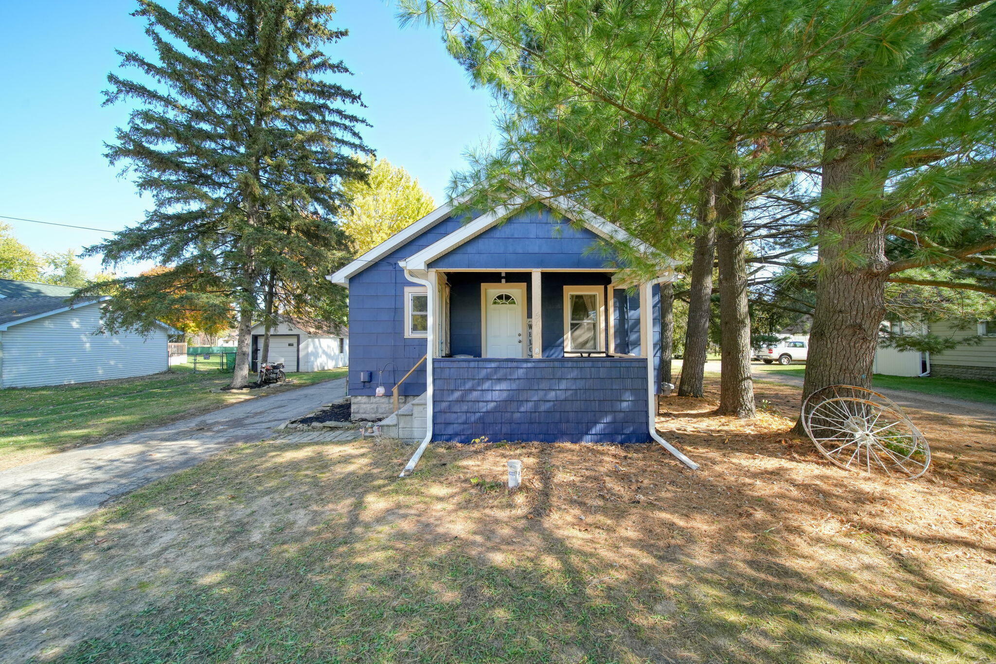 Property Photo:  541 Eighth Street  MI 49254 