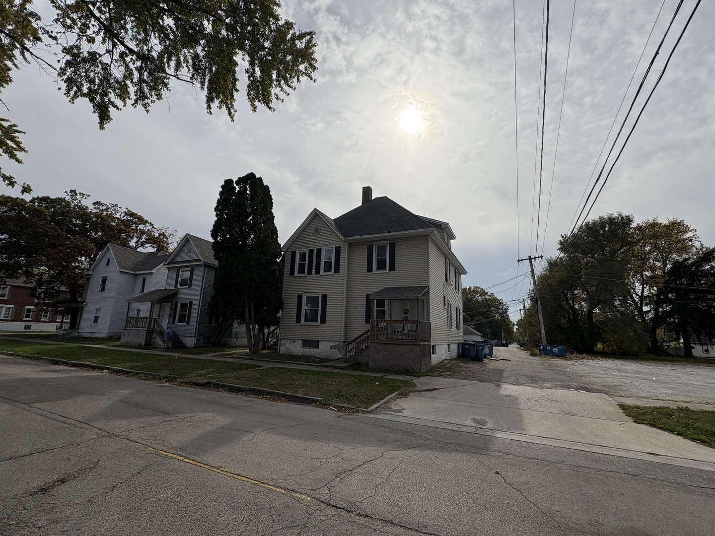 Property Photo:  338 W Merchant Street  IL 60901 