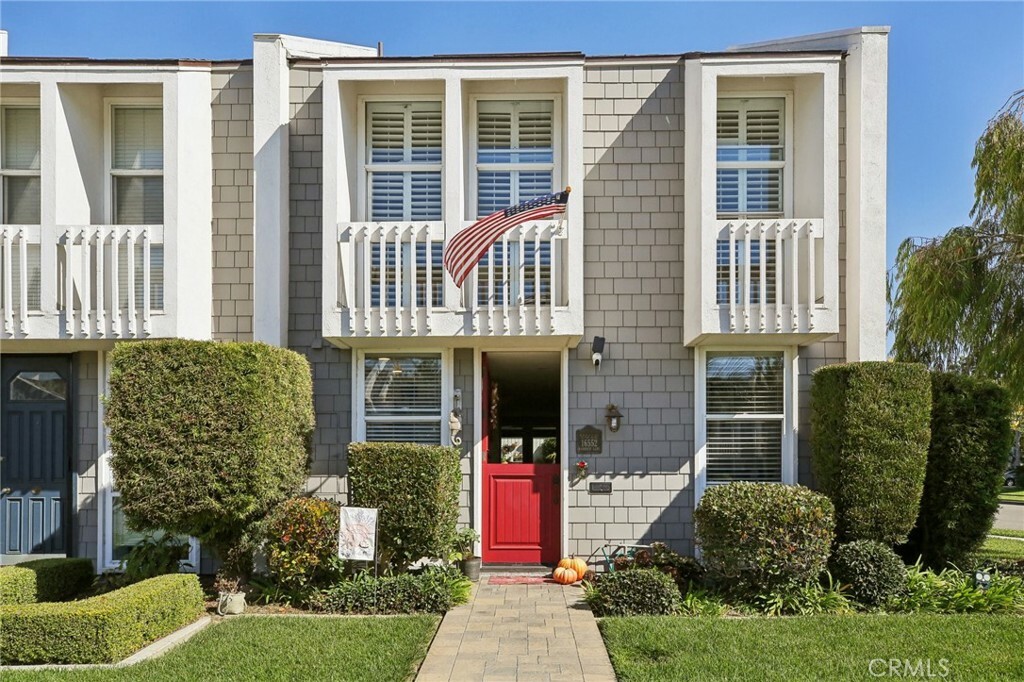 Property Photo:  16552 Harbour Lane 14  CA 92649 